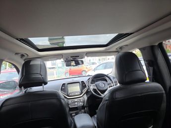 JEEP CHEROKEE 2.2 Cherokee 2.2 Mjii 200hp Limited 4wd 9 Spd Auto
