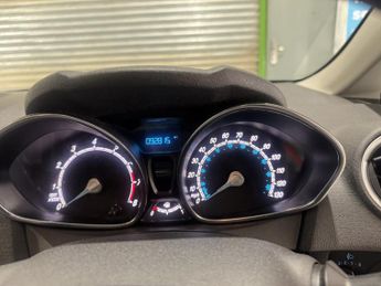 FORD FIESTA 1.0 T EcoBoost Zetec S