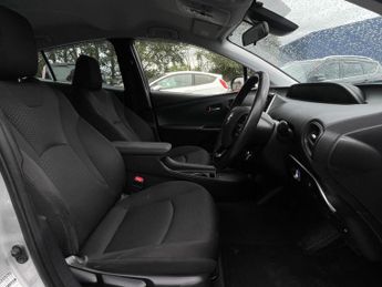 TOYOTA PRIUS 1.8 VVT-h Active Hatchback 5dr Petrol Hybrid CVT Euro 6 (s/s) (1