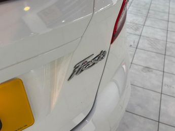 FORD FIESTA 1.6 Zetec