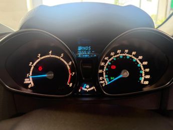 FORD FIESTA 1.6 Zetec