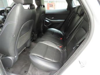 JAGUAR E-PACE 2.0 D150 R-Dynamic SE Auto AWD Euro 6 (s/s) 5dr