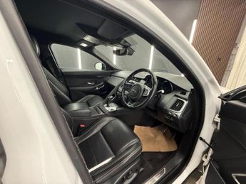 JAGUAR E-PACE 2.0 D150 R-Dynamic SE Auto AWD Euro 6 (s/s) 5dr