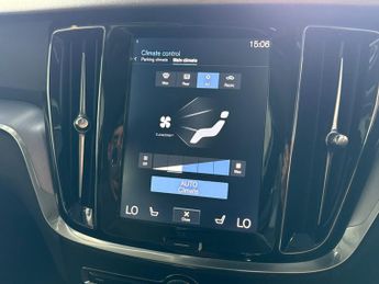 VOLVO V60 2.0 Momentum Plus D3