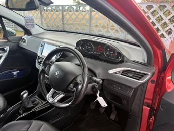 PEUGEOT 2008 1.2 PureTech Allure Euro 6 5dr