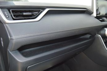 TOYOTA RAV4 2.5 VVT-h Excel
