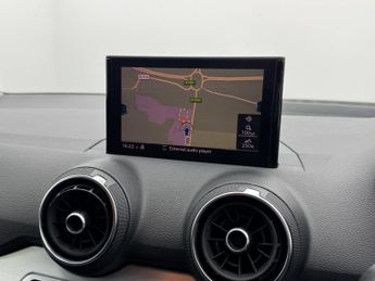 AUDI Q2 1.6 TDI 30 Sport