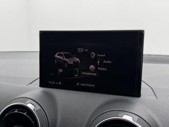 AUDI Q2 1.6 TDI 30 Sport