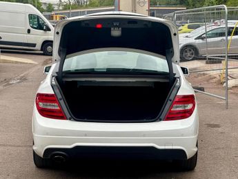 MERCEDES-BENZ C CLASS 2.1 C250 CDI BlueEfficiency AMG Sport G-Tronic+ Euro 5 (s/s) 4dr