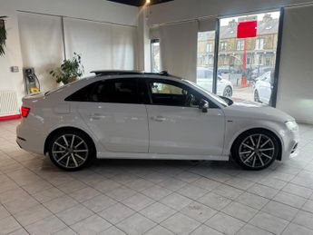AUDI A3 2.0 TDI Black Edition(CAT-S).