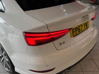 AUDI A3 2.0 TDI Black Edition(CAT-S).