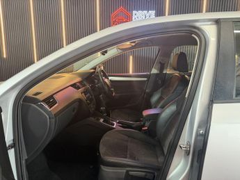SKODA OCTAVIA 1.6 TDI Elegance