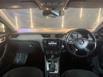 SKODA OCTAVIA 1.6 TDI Elegance