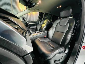 VOLVO XC90 2.0 D5 Momentum Geartronic 4WD Euro 6 (s/s) 5dr