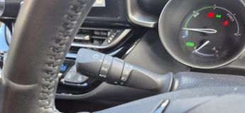 TOYOTA C-HR 1.8 VVT-h Design