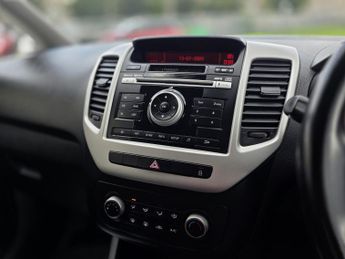 KIA VENGA 1.4 CRDi SR7