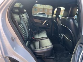 LAND ROVER DISCOVERY SPORT 2.0 D180 MHEV R-Dynamic SE