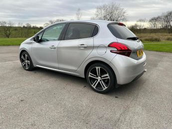 PEUGEOT 208 1.2 PureTech GPF GT Line EAT Euro 6 (s/s) 5dr