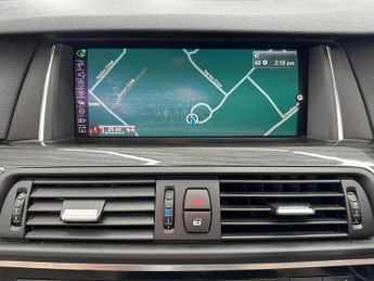 BMW 5 SERIES 2.0 520d Luxury Auto Euro 6 (s/s) 4dr