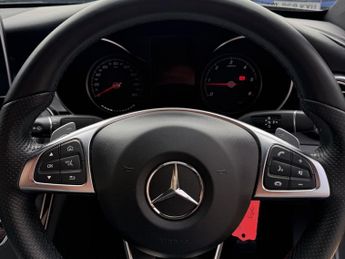 MERCEDES-BENZ C CLASS 2.1 C220d AMG Line