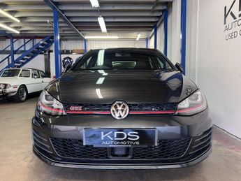 VOLKSWAGEN GOLF 2.0 TSI BlueMotion Tech GTI Performance