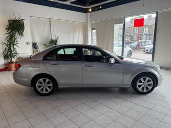 MERCEDES-BENZ C CLASS 1.8 C180 BlueEfficiency SE