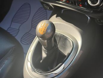 NISSAN JUKE 1.6 Tekna Euro 5 (s/s) 5dr