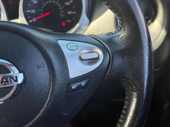 NISSAN JUKE 1.6 Tekna Euro 5 (s/s) 5dr