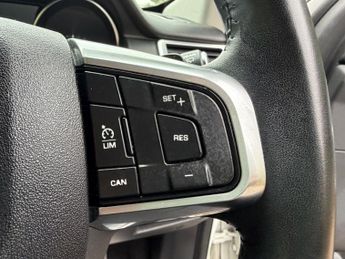 LAND ROVER DISCOVERY SPORT 2.0 TD4 SE Tech