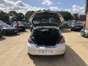 VAUXHALL ASTRA 1.8 i 16v Design