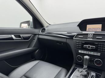 MERCEDES-BENZ C CLASS 1.6 C180 Executive SE