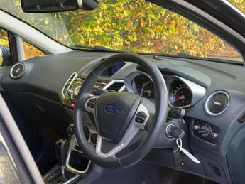 FORD FIESTA 1.4 Titanium 5dr