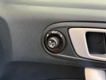 FORD FIESTA 1.4 Titanium 5dr