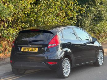 FORD FIESTA 1.4 Titanium 5dr