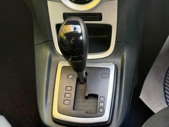 FORD FIESTA 1.4 Titanium 5dr