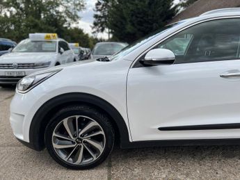 KIA NIRO 1.6 GDi 4