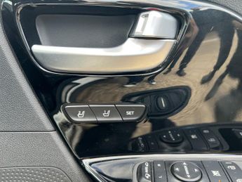 KIA NIRO 1.6 GDi 4