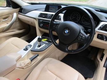 BMW 3 SERIES 2.0 320d SE Touring - Auto - Beige Leather - 7 Services