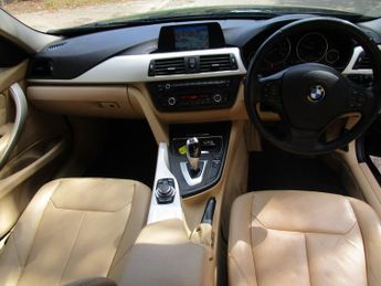 BMW 3 SERIES 2.0 320d SE Touring - Auto - Beige Leather - 7 Services