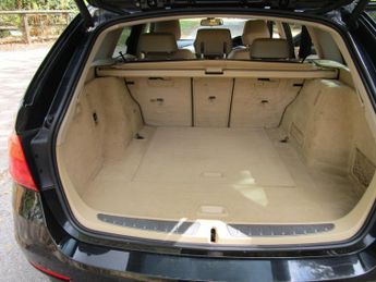 BMW 3 SERIES 2.0 320d SE Touring - Auto - Beige Leather - 7 Services