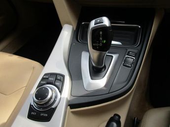 BMW 3 SERIES 2.0 320d SE Touring - Auto - Beige Leather - 7 Services