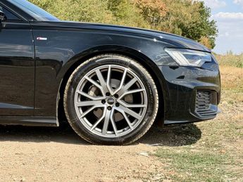 AUDI A6 AVANT 2.0 TFSI 45 Black Edition
