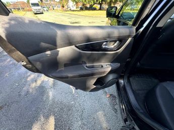 NISSAN QASHQAI 1.2 DIG-T N-Connecta