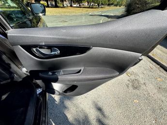 NISSAN QASHQAI 1.2 DIG-T N-Connecta