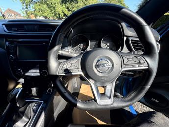 NISSAN QASHQAI 1.2 DIG-T Tekna+