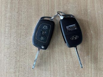 HYUNDAI I10 1.2 I10 SE 1.2 A/T (BLUE INT) +SS