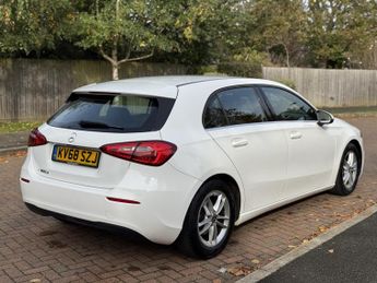 MERCEDES-BENZ A CLASS 1.5 A180d SE