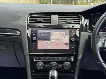 VOLKSWAGEN GOLF 2.0 TSI R