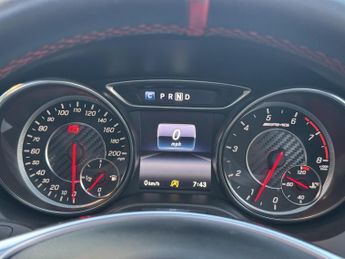MERCEDES-BENZ CLA 2.0 CLA45 AMG