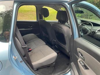 RENAULT SCENIC 1.5 dCi Expression Euro 5 5dr